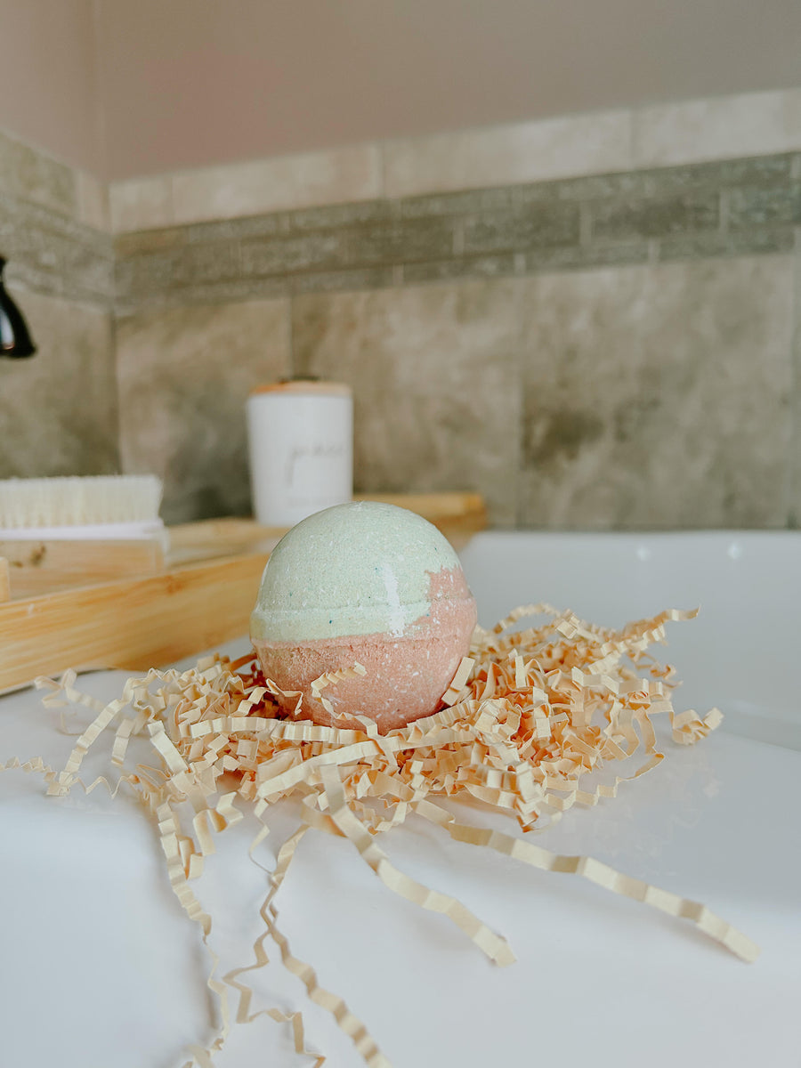 5 oz. Caramel Apple Bath Bomb