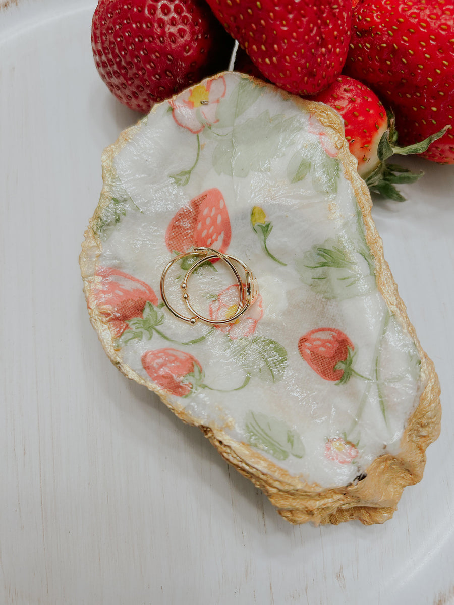 Oyster Shell Trinket Dish - Strawberries