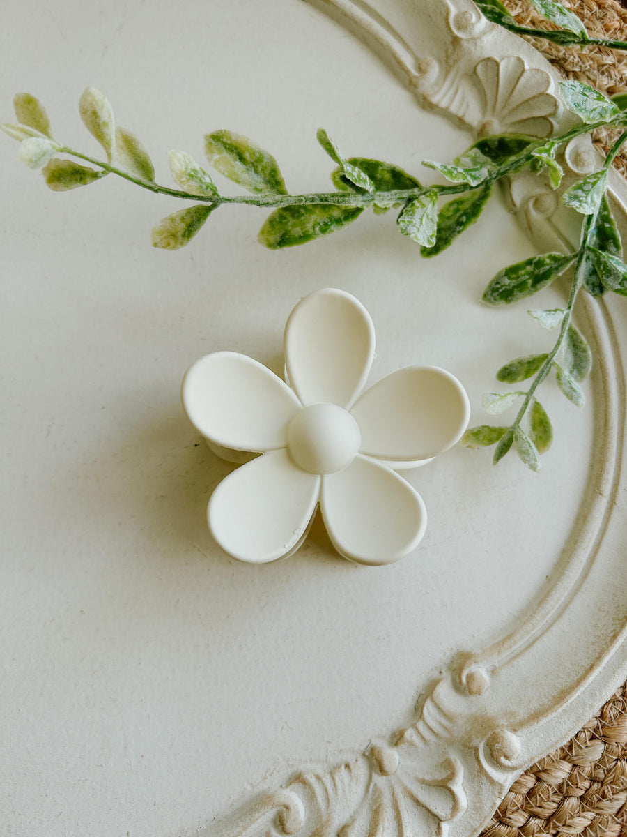 Cream Flower Claw Clip